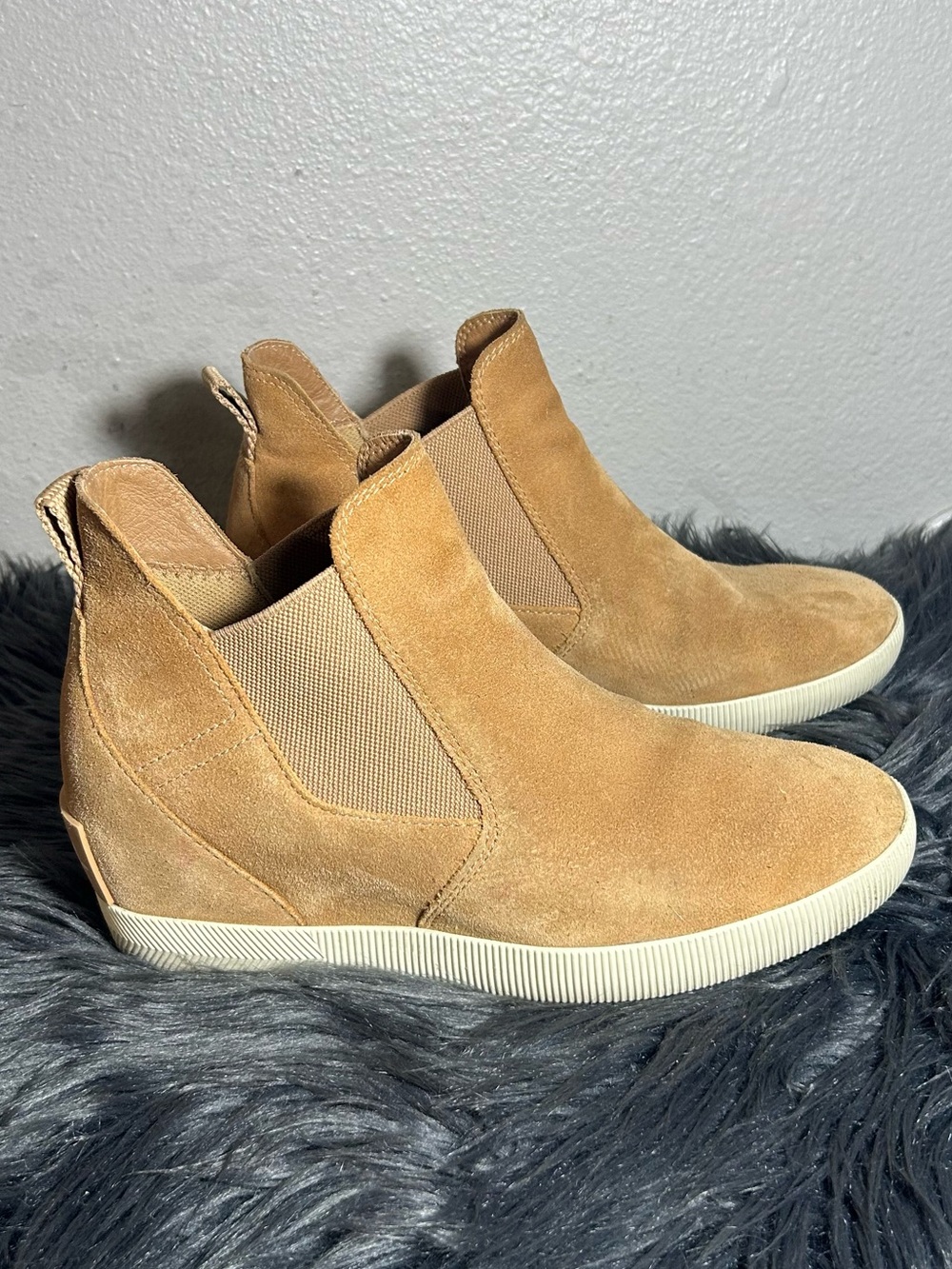 SOREL Out N About Slip-on Wedge Boot Size 9 - Picture 7 of 12